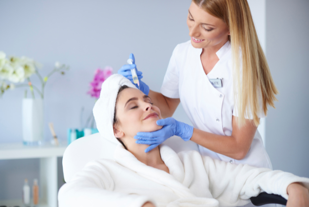 The Importance of Personalized Skin Care for a Naturally Radiant Glow